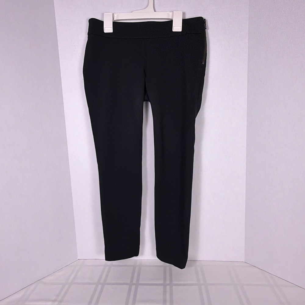 Ann Taylor Petite Black Pants. Size OP. Flat front, side zipper, back pockets.